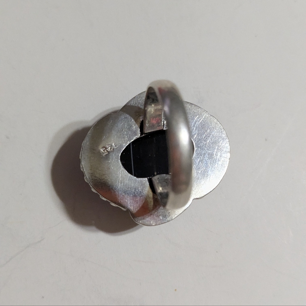 Handcrafted Banded Botswana Oval Ring (8) - Picture 15 of 15